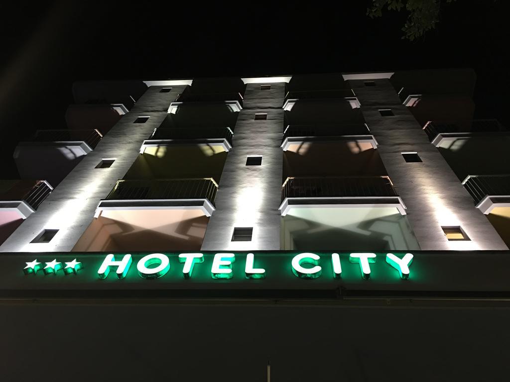 城市酒店 里米尼 外观 照片